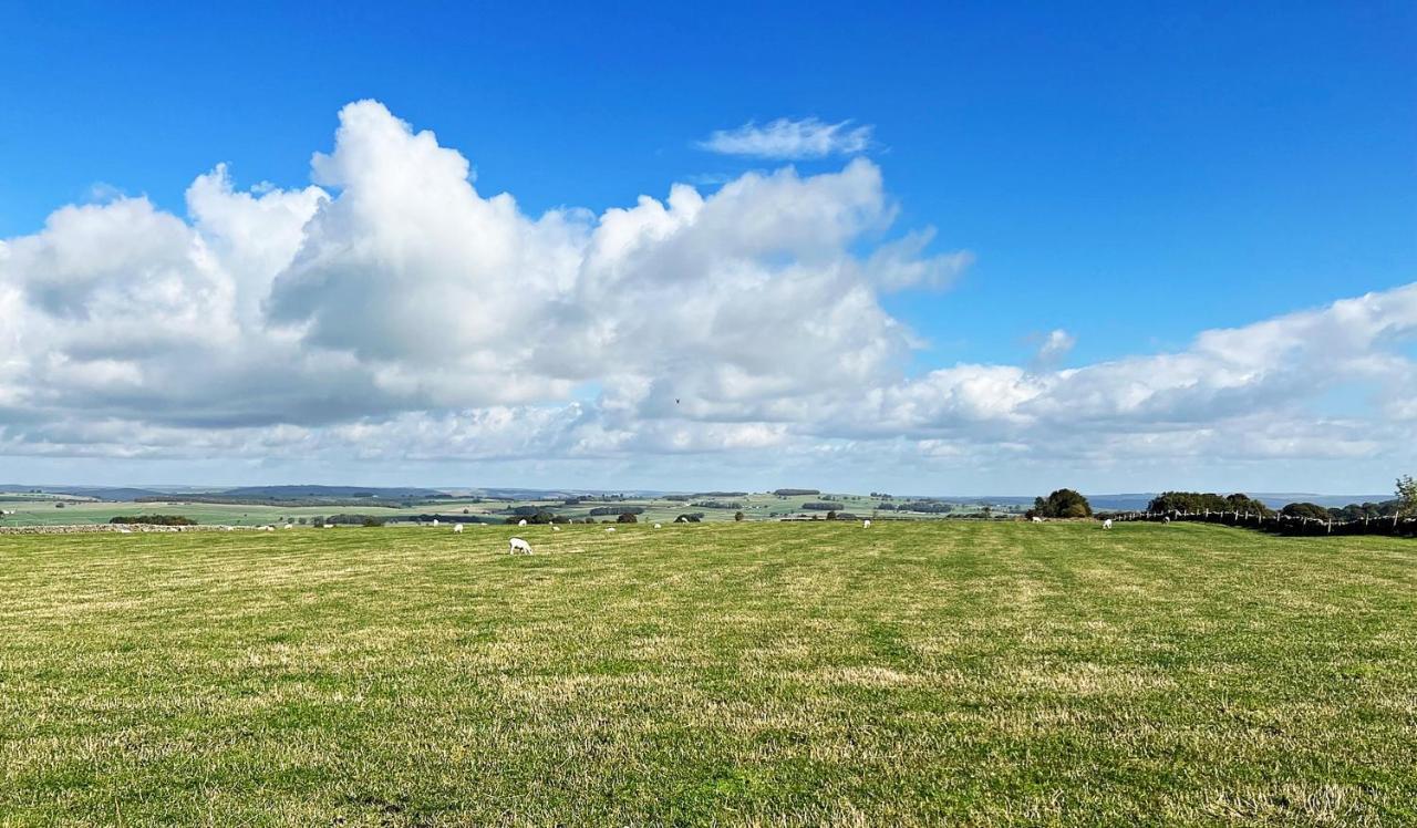 Luxury Shepherd Hut In The Peak District เบคเวลล์ ภายนอก รูปภาพ