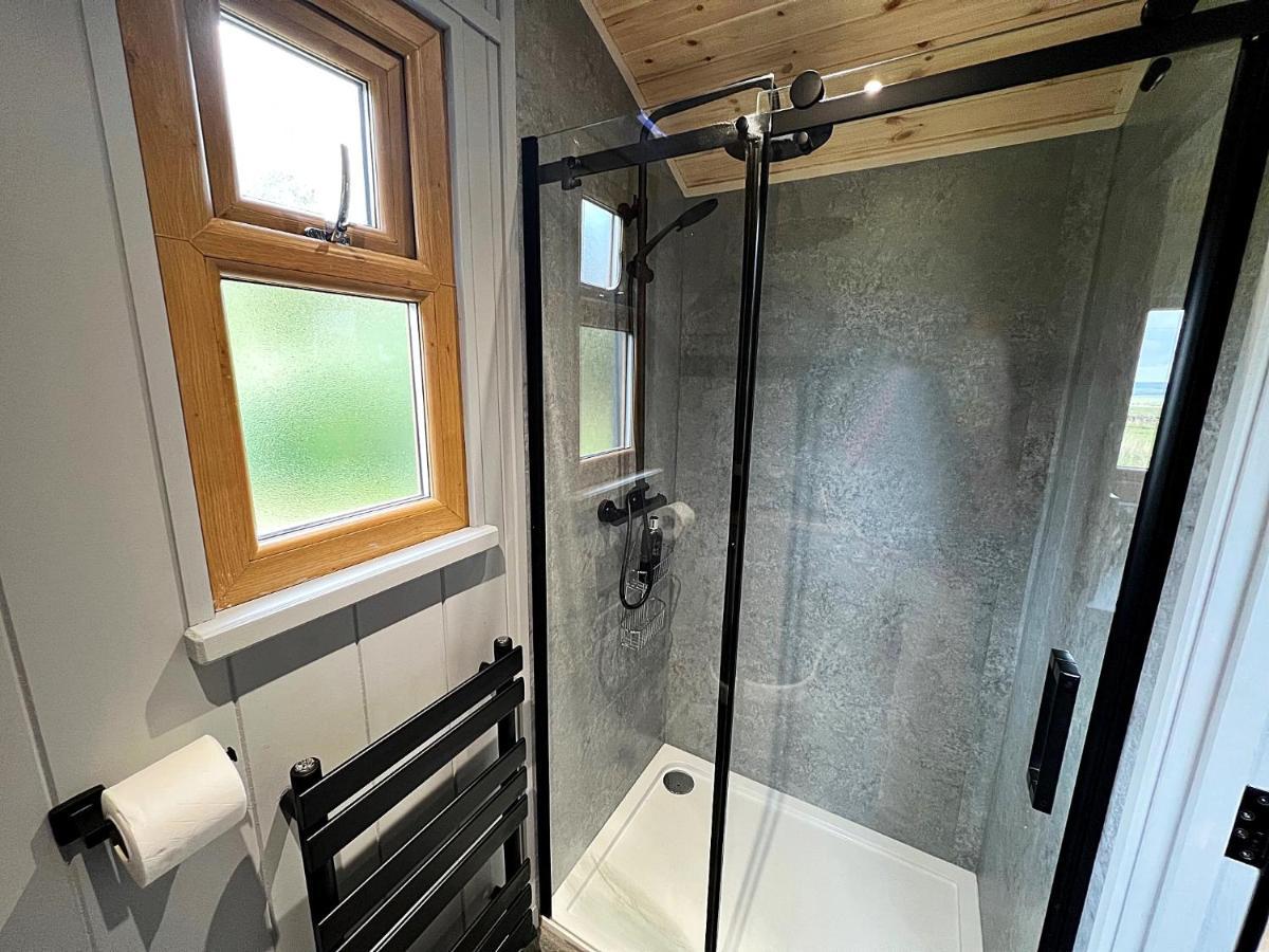 Luxury Shepherd Hut In The Peak District เบคเวลล์ ภายนอก รูปภาพ