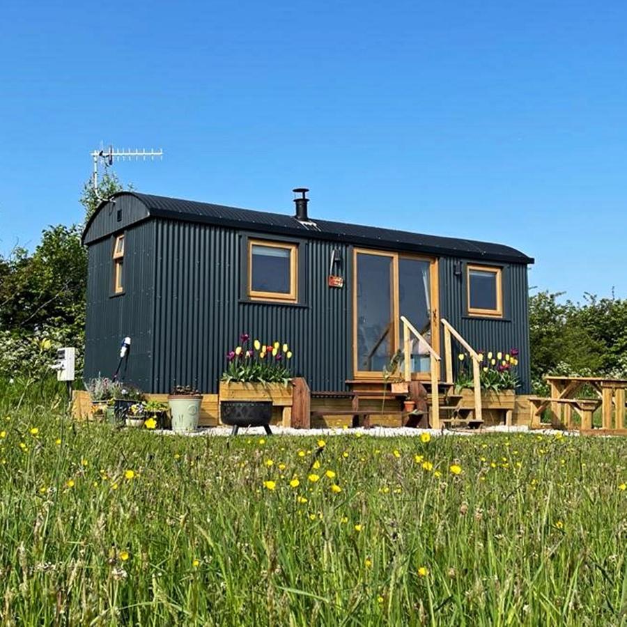 Luxury Shepherd Hut In The Peak District เบคเวลล์ ภายนอก รูปภาพ