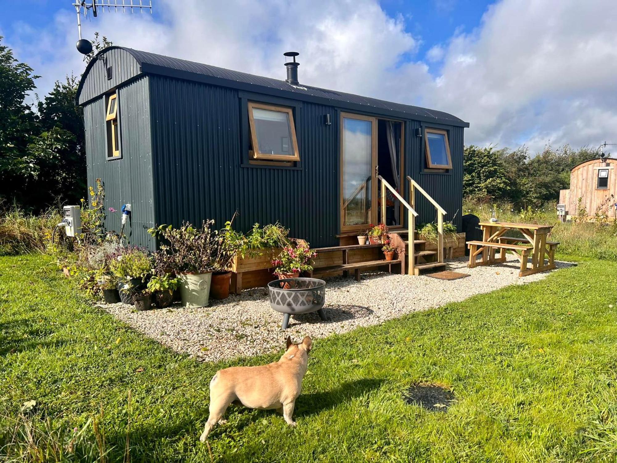 Luxury Shepherd Hut In The Peak District เบคเวลล์ ภายนอก รูปภาพ